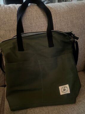 Lady Alamo San Francisco “Aria” Reversible Canvas Messenger-NWOT